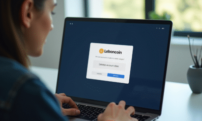 Personne au bureau avec écran lboncoin et confirmation suppression